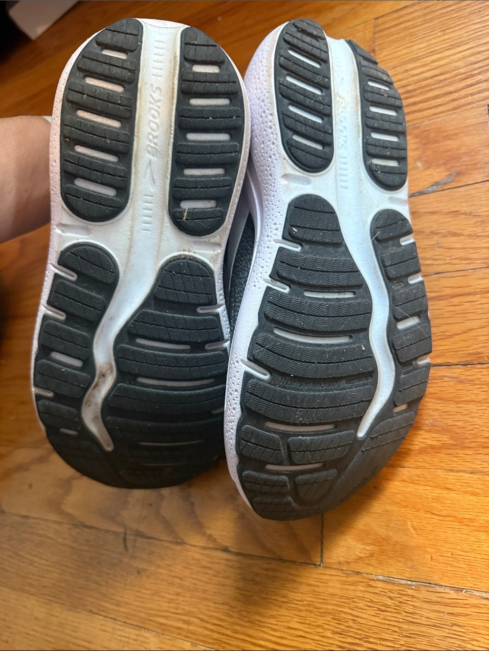 Brooks Ghost Max 2 Women's Running Shoes Black Sneakers sz 8 - Picture 6 of 7